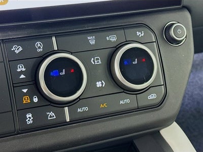 2026 Land Rover Defender 110 X-Dynamic SE