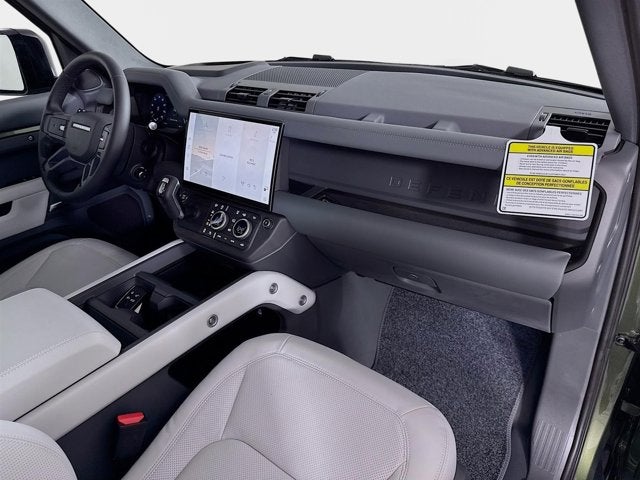 2026 Land Rover Defender 110 X-Dynamic SE