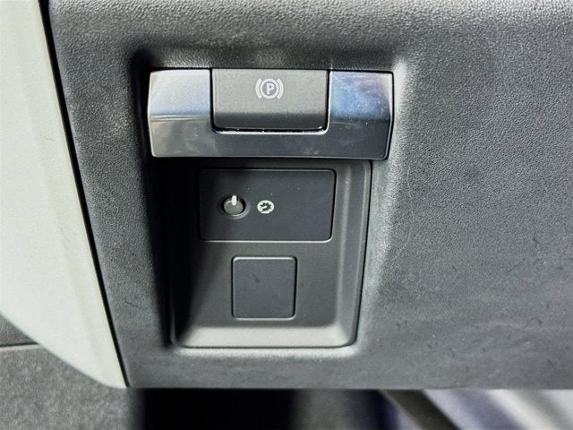 2024 Land Rover Defender 110 X-Dynamic SE