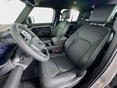 2026 Land Rover Defender 130 X-Dynamic SE