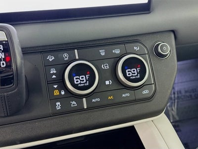 2025 Land Rover Defender 110 S