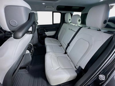 2025 Land Rover Defender 110 S