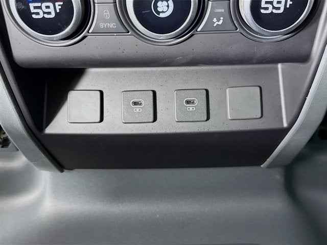 2025 Land Rover Defender 110 S