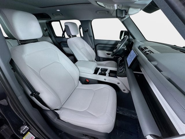 2025 Land Rover Defender 110 S