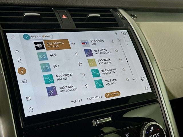 2025 Land Rover Discovery Dynamic SE