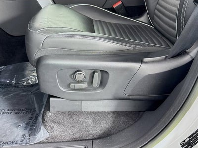 2023 Land Rover Discovery Metropolitan Edition