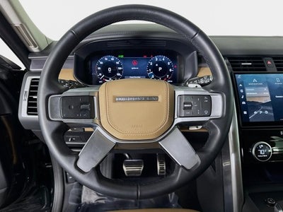 2025 Land Rover Discovery Metropolitan Edition