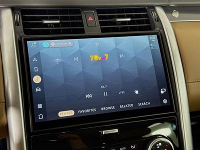 2025 Land Rover Discovery Metropolitan Edition