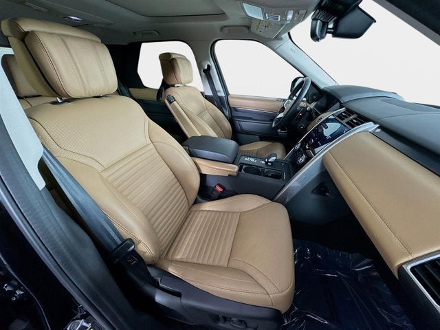 2025 Land Rover Discovery Metropolitan Edition