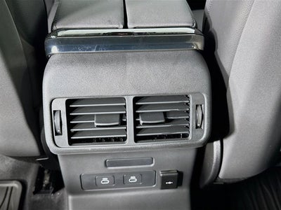 2026 Land Rover Range Rover Velar Dynamic SE