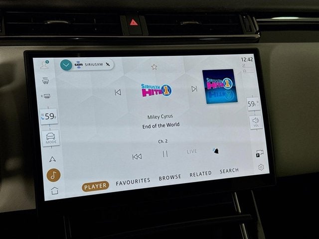 2026 Land Rover Range Rover Velar Dynamic SE