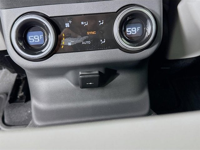 2026 Land Rover Range Rover Velar Dynamic SE