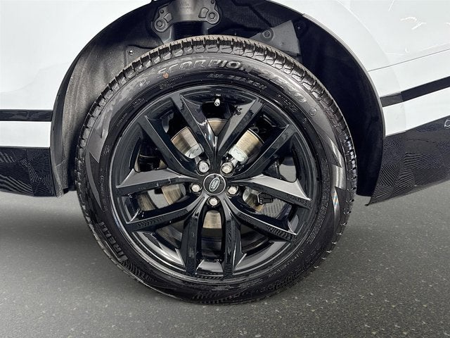 2026 Land Rover Range Rover Velar Dynamic SE