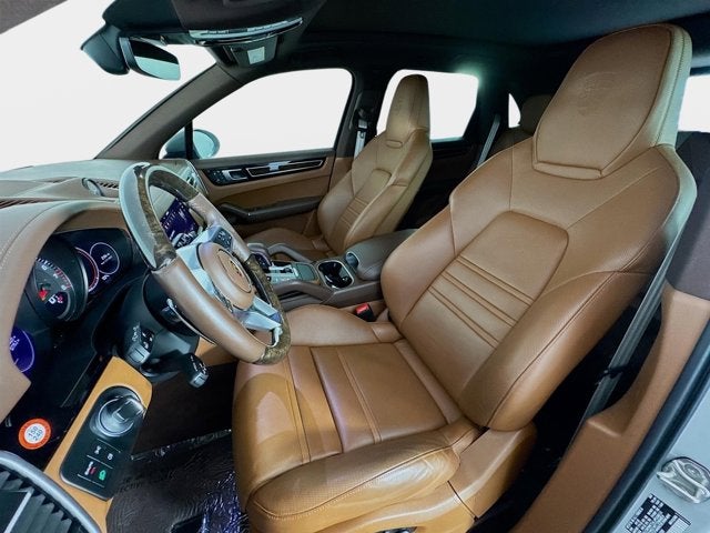 2023 Porsche Cayenne S Platinum Edition