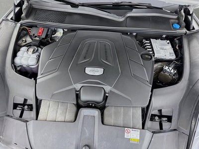 2023 Porsche Cayenne S Platinum Edition