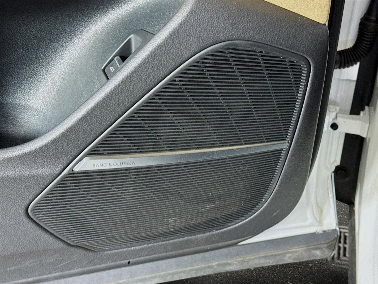 2023 Audi Q8 Premium Plus