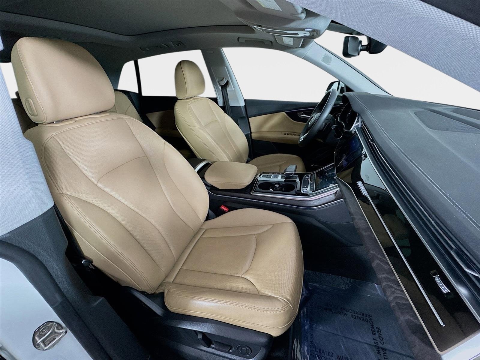 2023 Audi Q8 Premium Plus