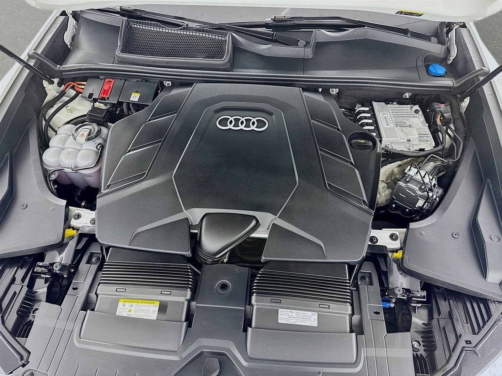 2023 Audi Q8 Premium Plus