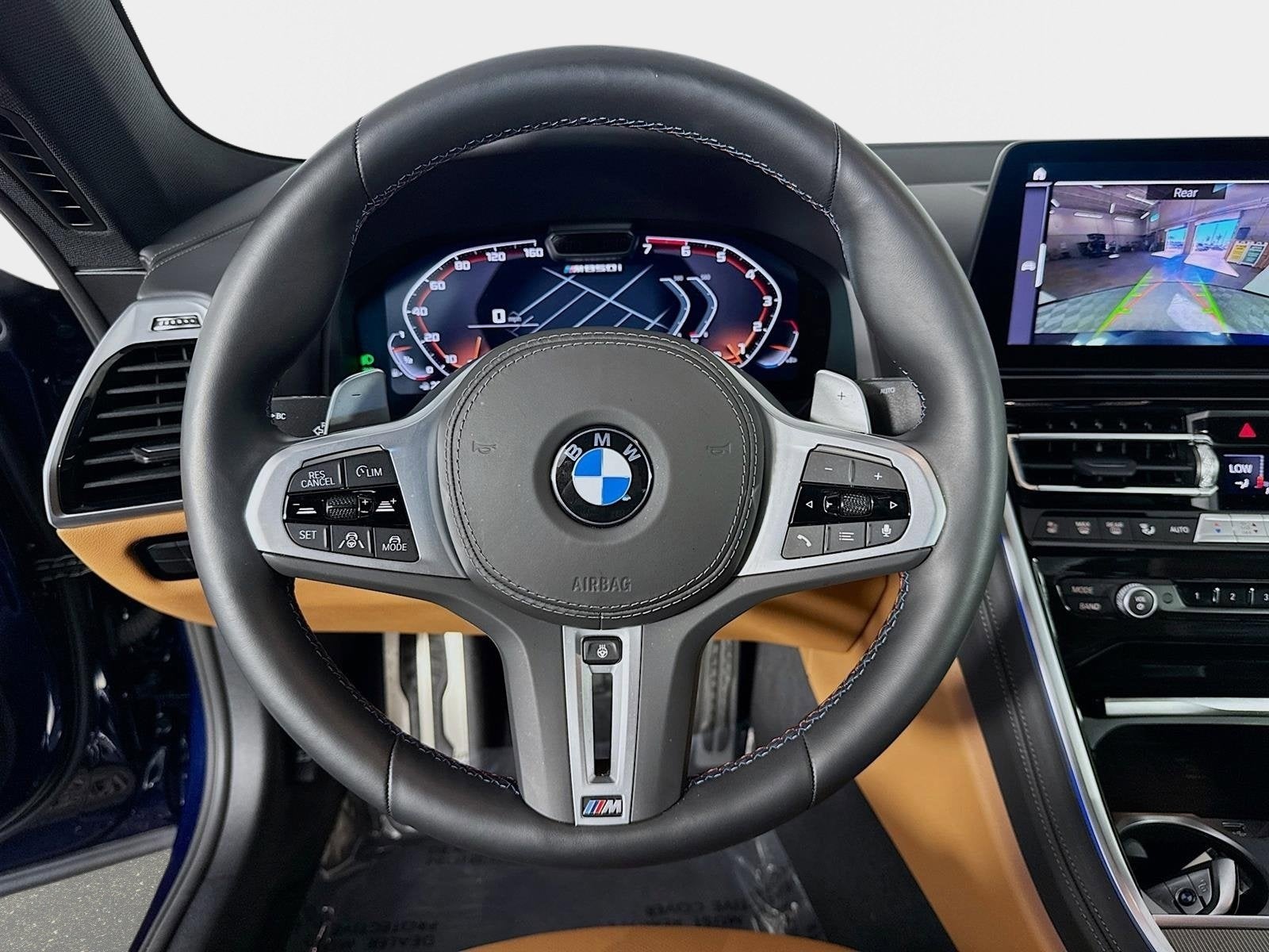 2025 BMW 8 Series M850i