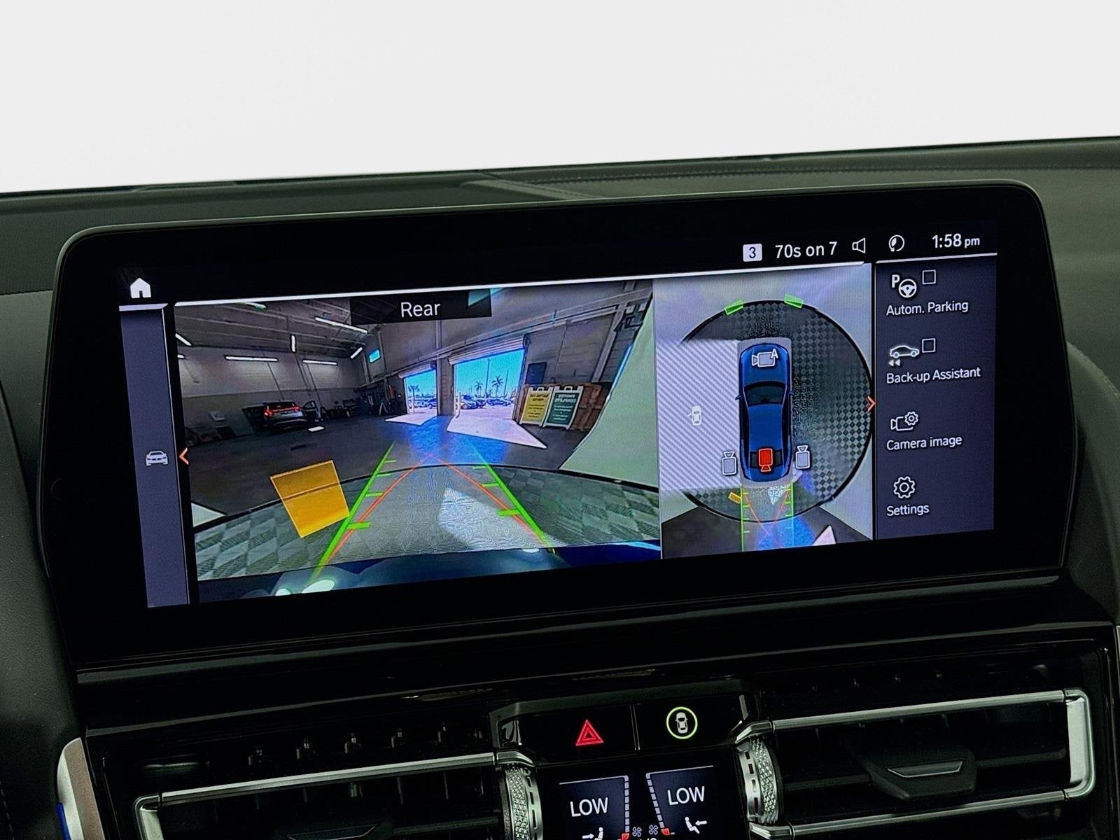 2025 BMW 8 Series M850i