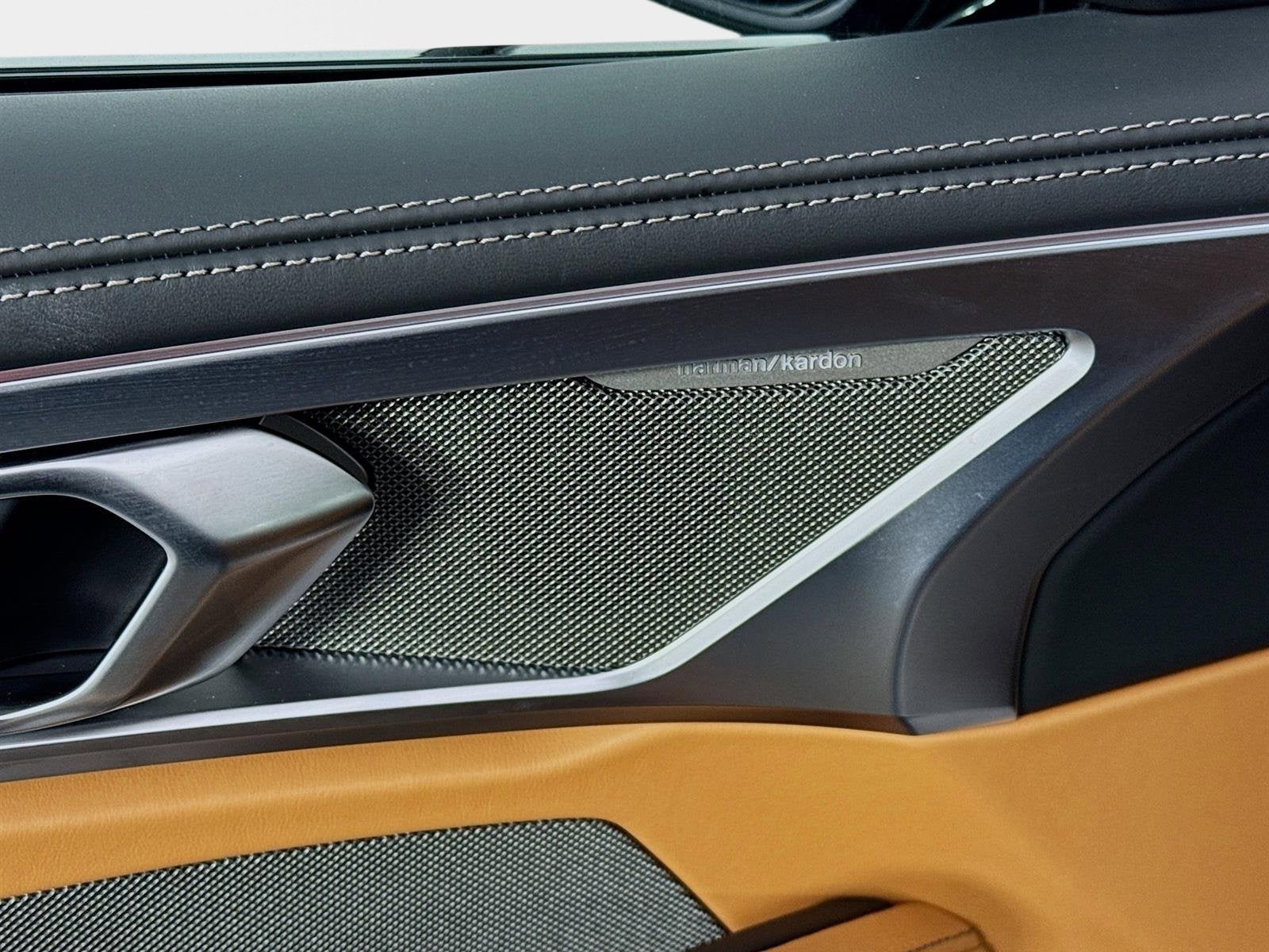 2025 BMW 8 Series M850i