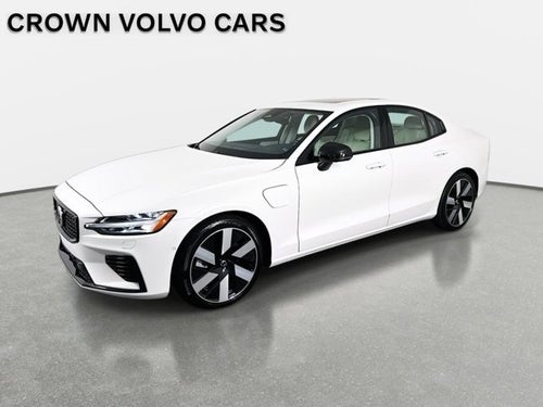 2024 Volvo S60 Recharge Plug-In Hybrid Plus Dark Theme