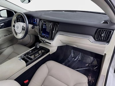 2024 Volvo S60 Recharge Plug-In Hybrid Plus Dark Theme