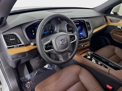 2024 Volvo XC90 Plus Bright Theme
