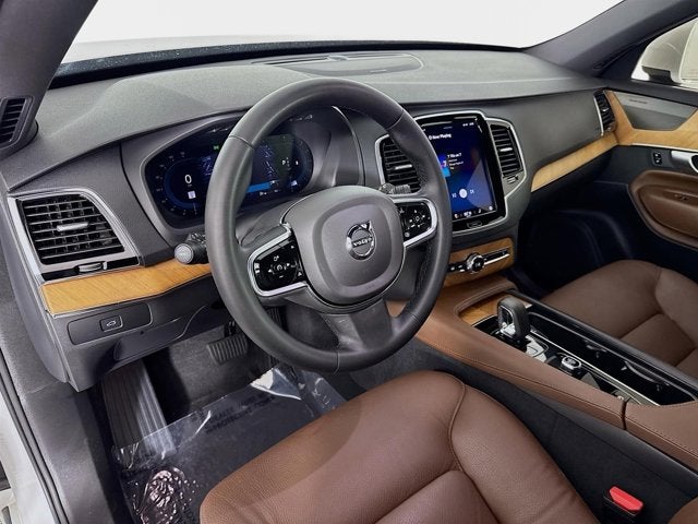 2024 Volvo XC90 Plus Bright Theme