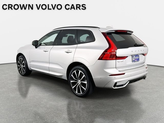 2023 Volvo XC60 Plus Dark Theme