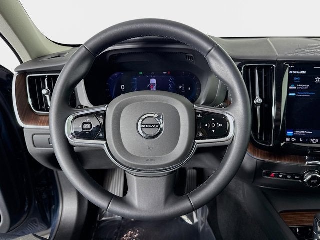 2024 Volvo XC60 Plus Dark Theme