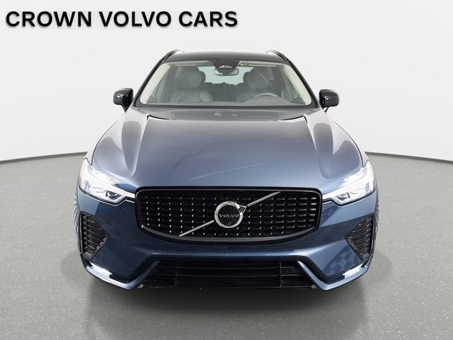 2024 Volvo XC60 Plus Dark Theme