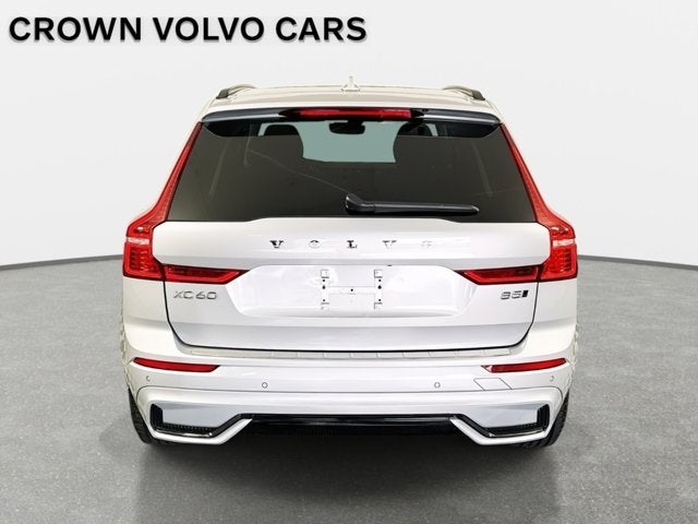 2024 Volvo XC60 Plus Dark Theme