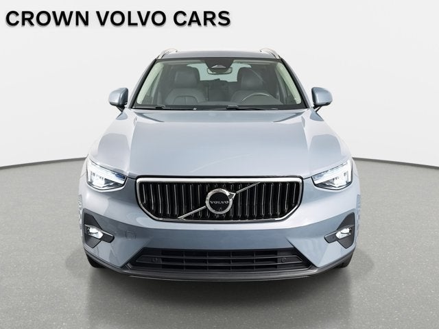 2023 Volvo XC40 Plus Bright Theme