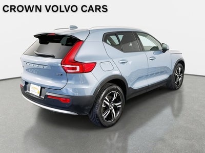 2023 Volvo XC40 Core