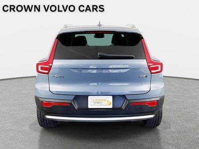 2023 Volvo XC40 Core