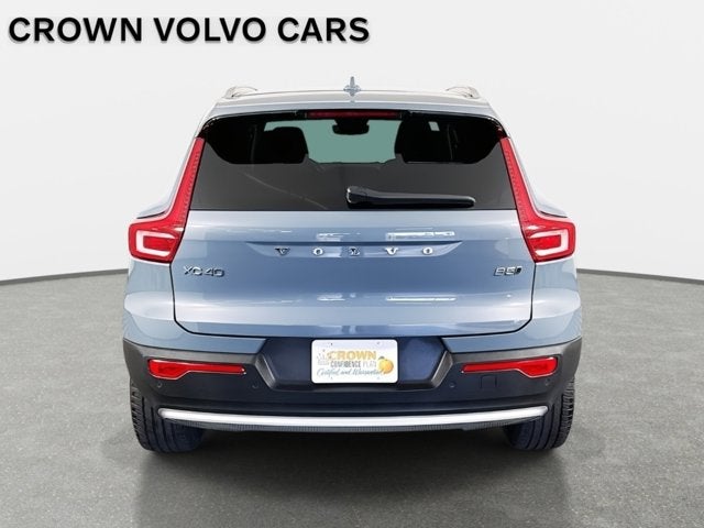 2023 Volvo XC40 Core