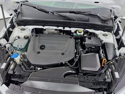 2023 Volvo XC40 Plus Dark Theme