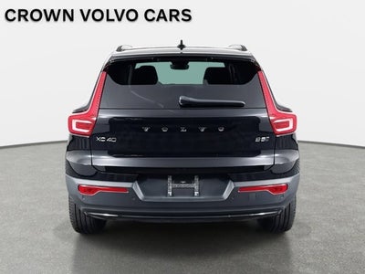 2023 Volvo XC40 Ultimate Dark Theme