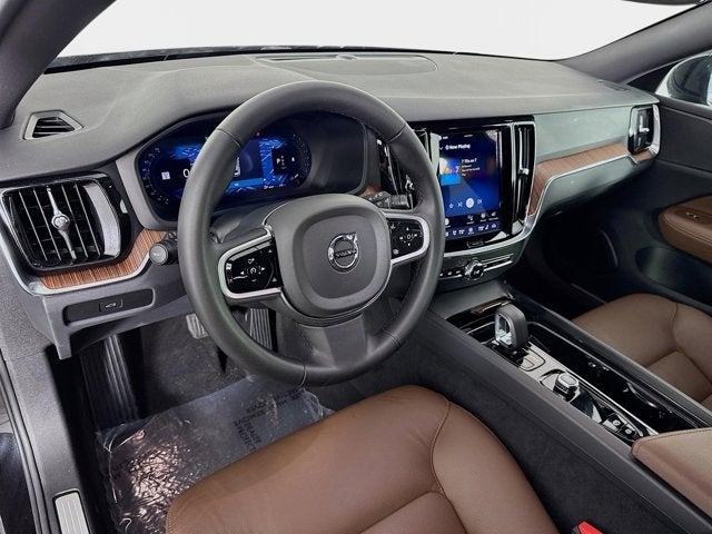 2025 Volvo V60 Cross Country Plus