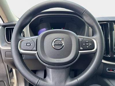 2025 Volvo XC60 Core