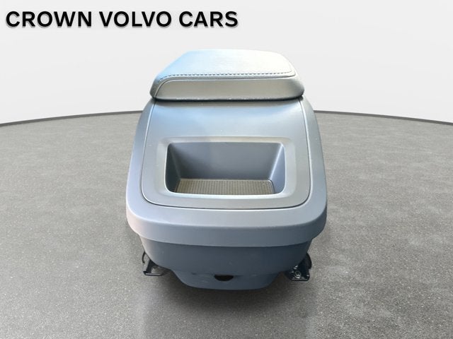 2025 Volvo XC60 Core