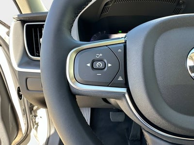 2025 Volvo XC60 Core