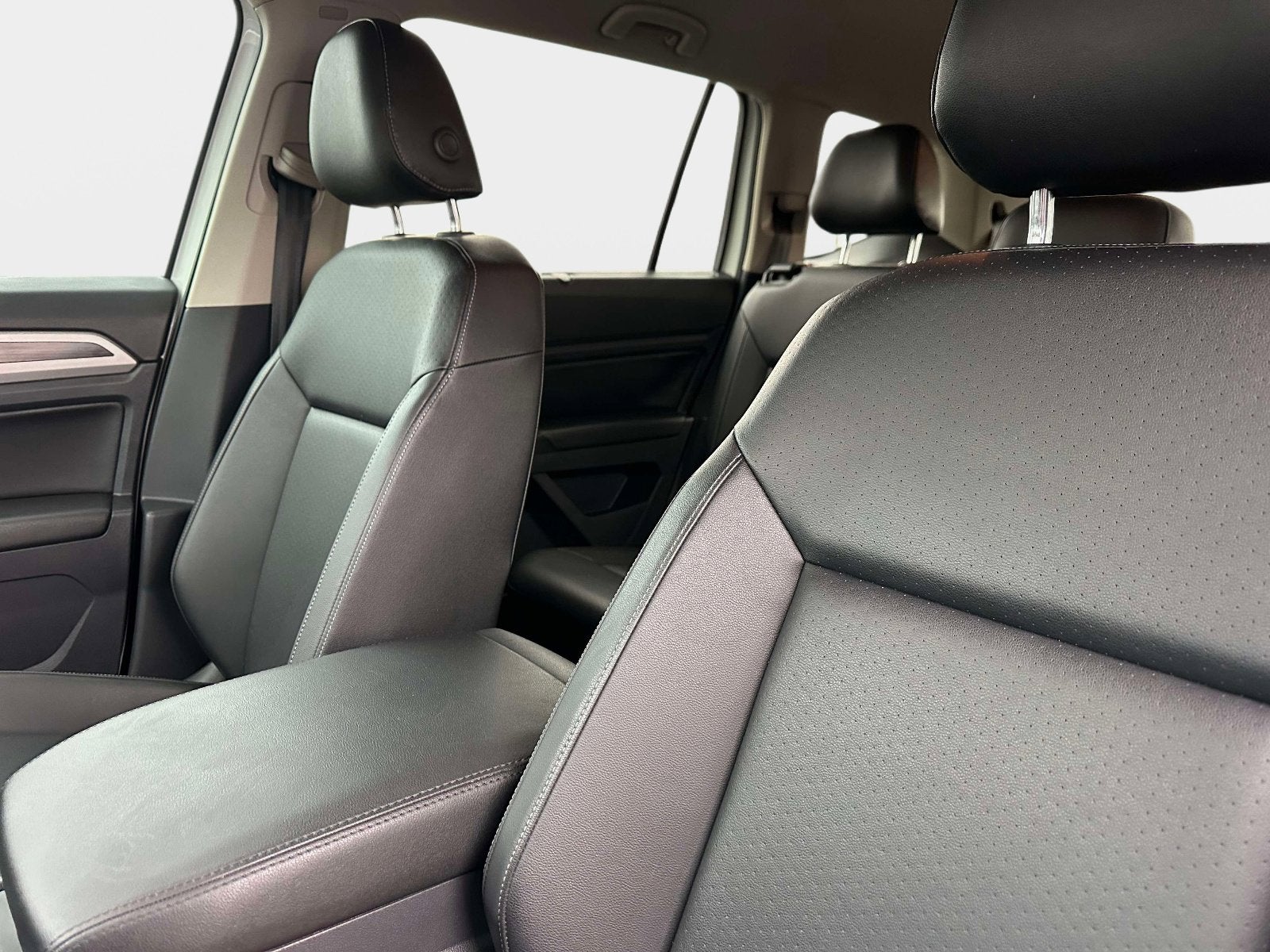 2019 Volkswagen Atlas 3.6L V6 SE w/Technology R-Line