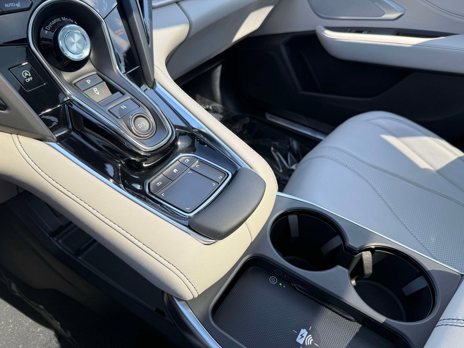 2025 Acura RDX w/Technology Package