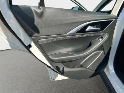 2017 INFINITI QX30 Premium