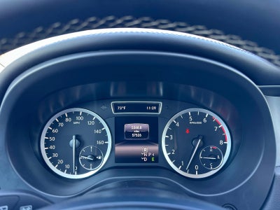 2017 INFINITI QX30 Premium